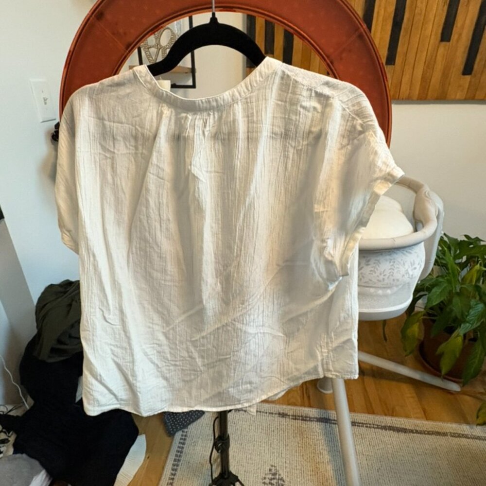 Gapbody White Button Down Size Large - image 3